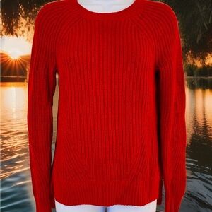 ◼️ Abercrombie & Fitch Knit Sweater